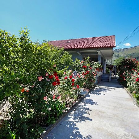 Samuela Cozy Retreat Villa Berat Exteriör bild