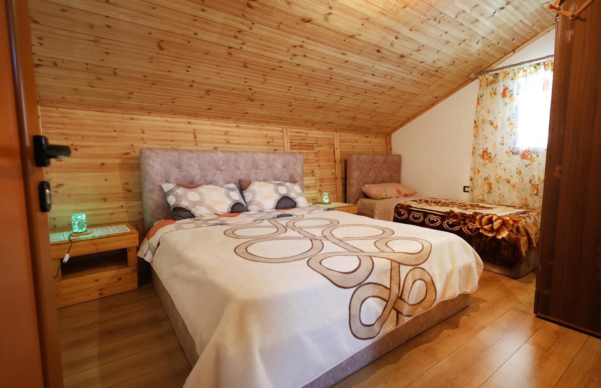 Samuela Cozy Retreat Villa Berat Exteriör bild