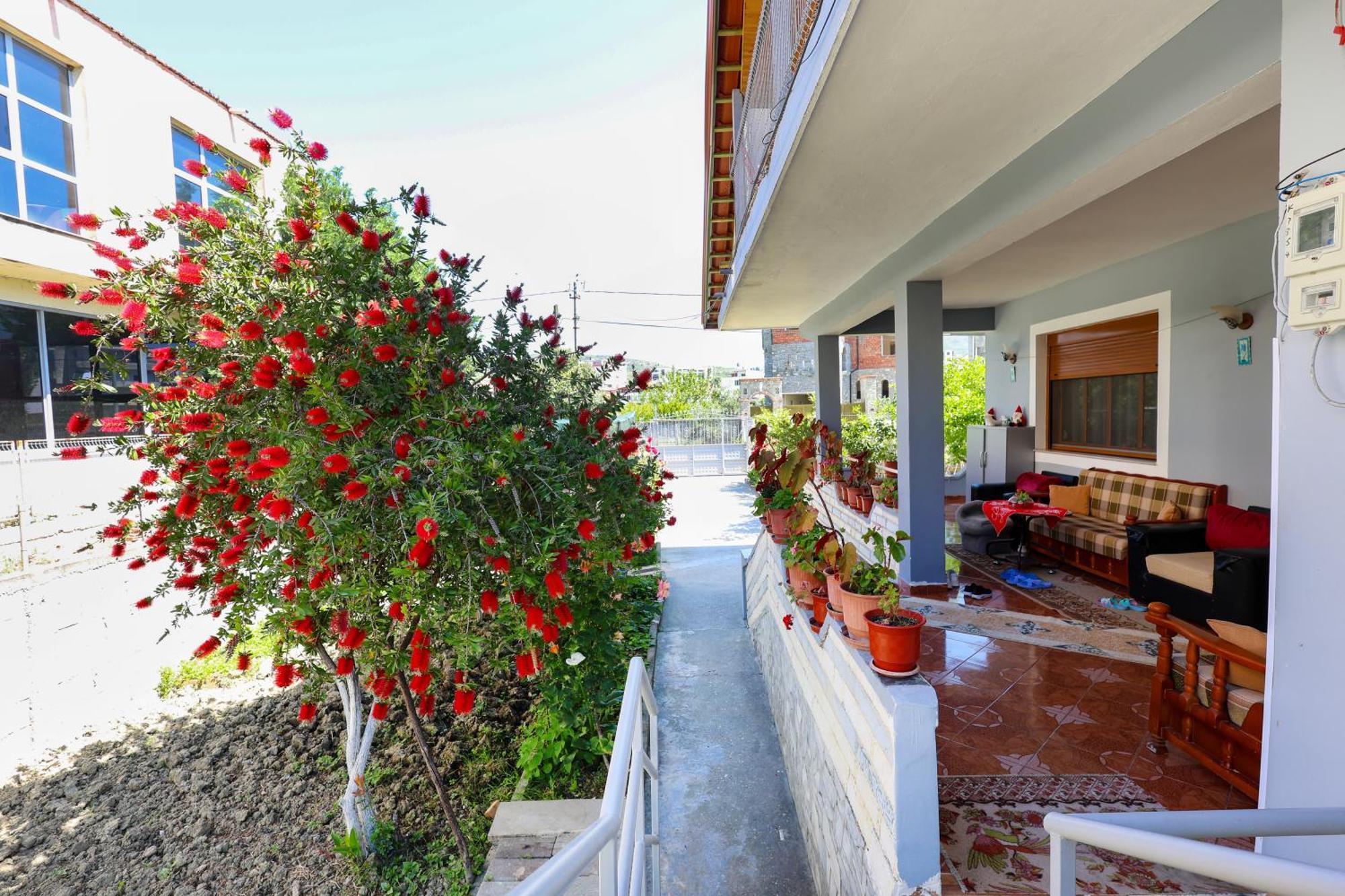 Samuela Cozy Retreat Villa Berat Exteriör bild