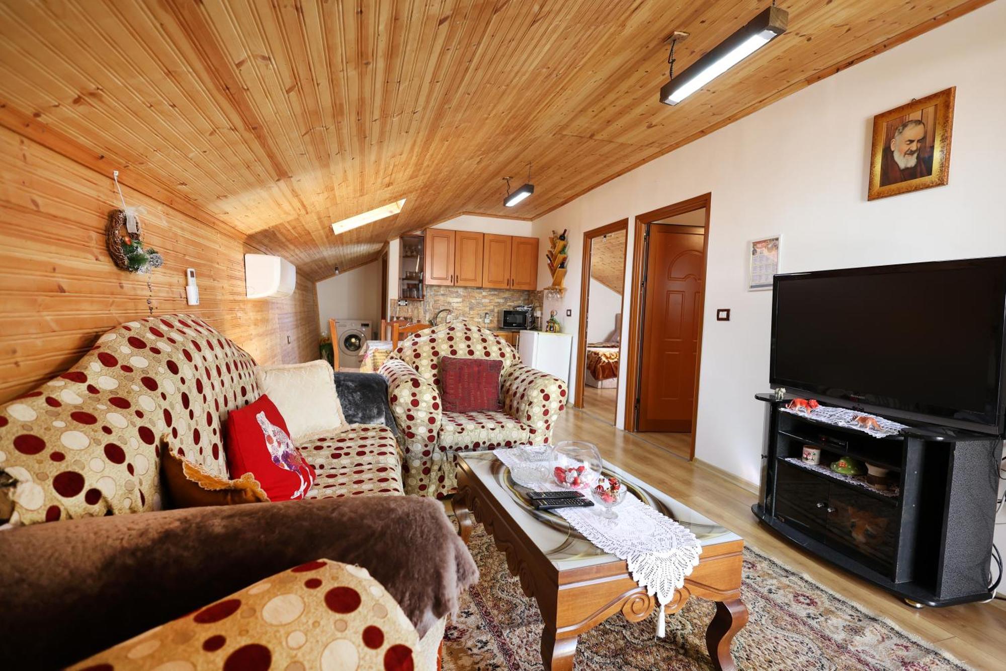Samuela Cozy Retreat Villa Berat Exteriör bild